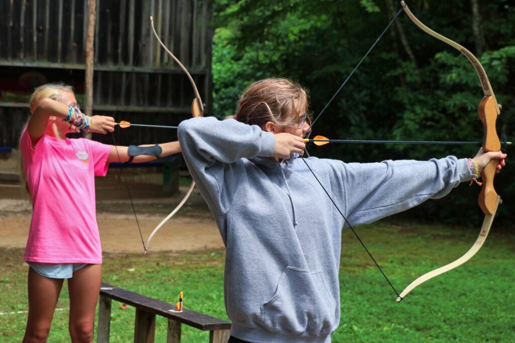 girls-archery